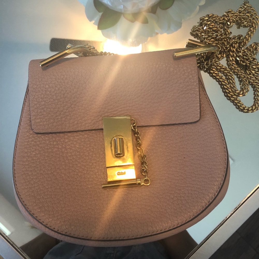 Chloe Small drew in pink